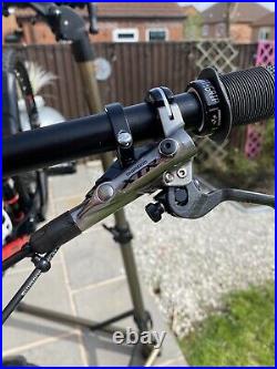TREK Remedy 9.8 Full Suspension Mountain Bike XL Carbon frame