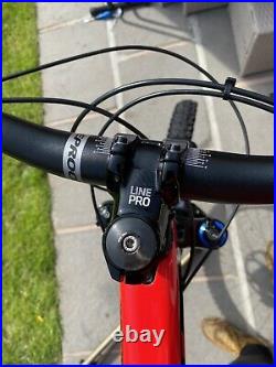 TREK Remedy 9.8 Full Suspension Mountain Bike XL Carbon frame