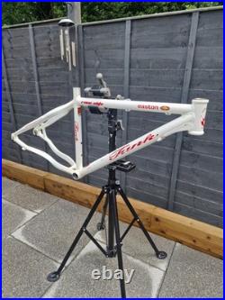 Tank Race Elite MTB Frame 26 Tank Race Elite MTB Frame 26