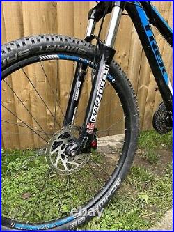 Trek 3700 mountain bike. 13 frame. 26 wheel set