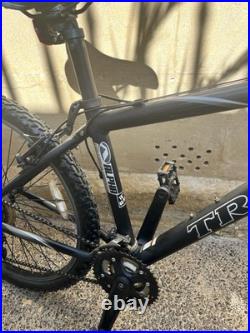 Trek 3900 MOUNTAIN BIKE SILVER AND BLACK 16 FRAME GOOD CONDITION Trek 3900 MOUNTAIN BIKE SILVER AND BLACK 16 FRAME GOOD CONDITION