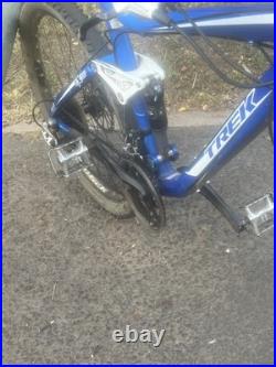 Trek Fuel EX 5 Full Suspension Mountain Bike Large Frame 26 Wheels