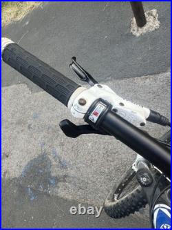 Trek Fuel EX 5 Full Suspension Mountain Bike Large Frame 26 Wheels