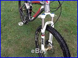 Trek Fuel EX 8 2012 Full Suspension Mountain Bike Silver and red Medium frame