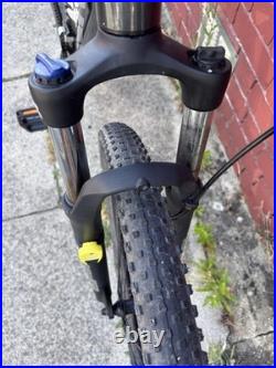 Trek Marlin 5 29in Mountain Bike M Frame Hardtail Mech Disc Black/Grey