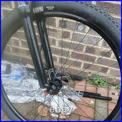 Trek Marlin 5 Mountain Bike 29 Wheels. 18.5 frame. Manyextras recently serviced