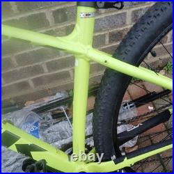 Trek Marlin 5 Mountain Bike 29 Wheels. 18.5 frame. Manyextras recently serviced