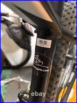 Trek Marlin 5 Mountain Bike Black Size Small a Few Scratches On The Frame Trek Marlin 5 Mountain Bike Black Size Small a Few Scratches On The Frame