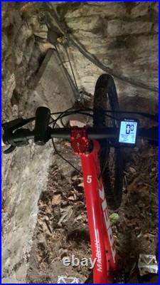 Trek Marlin 5 Small Frame 27.5 inch Wheels Mountain bike