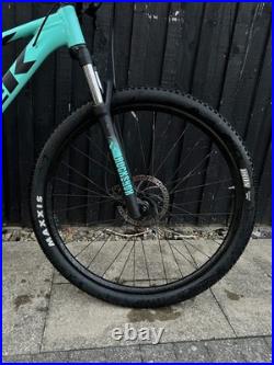 Trek Marlin 7 Large Frame Aqua Blue RockShox Fork Ready To Ride Trek Marlin 7 Large Frame Aqua Blue RockShox Fork Ready To Ride