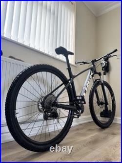 Trek Marlin 7 Mountain Bike Large Frame 29