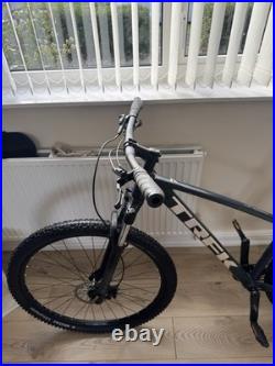 Trek Marlin 7 Mountain Bike Large Frame 29
