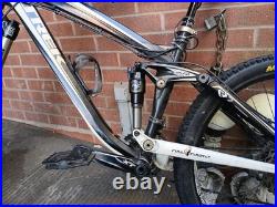 Trek Remedy 7 Enduro Mountain Bike 17 Frame 26 Wheels, Needs Upper Rocker Bolt