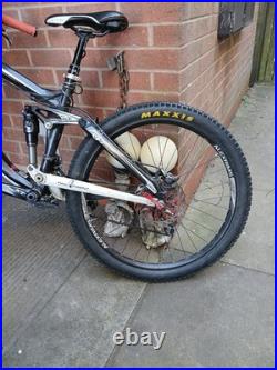 Trek Remedy 7 Enduro Mountain Bike 17 Frame 26 Wheels, Needs Upper Rocker Bolt