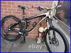 Trek Remedy 7 Enduro Mountain Bike 17 Frame 26 Wheels, Needs Upper Rocker Bolt