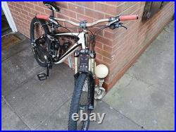 Trek Remedy 7 Enduro Mountain Bike 17 Frame 26 Wheels, Needs Upper Rocker Bolt