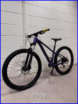 Trek Roscoe 6 XS Frame / 27.5 inch tyres / Purple Flip / Maxxis Tubeless tyres