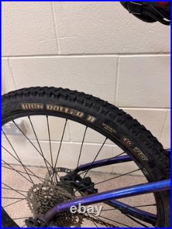 Trek Roscoe 6 XS Frame / 27.5 inch tyres / Purple Flip / Maxxis Tubeless tyres Trek Roscoe 6 XS Frame / 27.5 inch tyres / Purple Flip / Maxxis Tubeless tyres