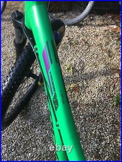 Trek Skye S Mountain Bike 13.5 frame disc brakes girls/ small womens size
