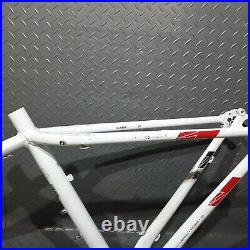 Trek XCaliber 9 Bicycle MTB Mountain Bike Frame Medium 18.5 47cm White & Red