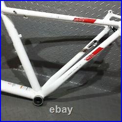 Trek XCaliber 9 Bicycle MTB Mountain Bike Frame Medium 18.5 47cm White & Red