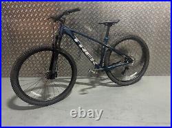 Trek X-Caliber 7 Hardtail Mountain Bike Bicycle Rockshox Suspension Medium Frame