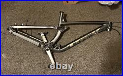 Trek fuel ex 5 gen 5 frame matte black size M/L frame crankset pedals