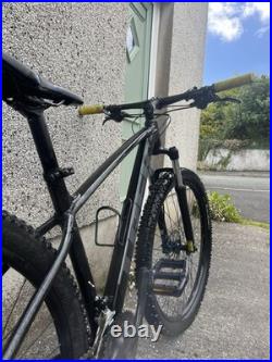 Trek marlin 5 Mountain Bike 29in 17in Frame Front Suspension Disc Brakes Trek marlin 5 Mountain Bike 29in 17in Frame Front Suspension Disc Brakes
