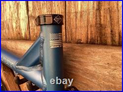 Turner Flux Mountain Bike Frame Medium 17 DW Link Ano Blue Fox MTB Vintage 26