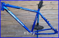 VGC Land Rover Cotapaxi mountain bike mtb frame 19.5 alloy 26 wheel blue