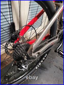 Voodoo Canzo Mountain Bike 20 frame