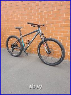 Whyte 801 Mountain Bike Perfect Conditon All Works Mrdium Frame 27.5inch