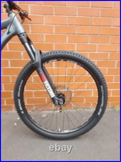 Whyte 801 Mountain Bike Perfect Conditon All Works Mrdium Frame 27.5inch