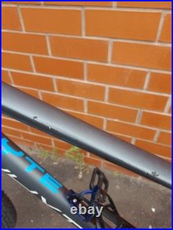 Whyte 801 Mountain Bike Perfect Conditon All Works Mrdium Frame 27.5inch