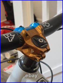 Whyte 905 v4 Med Frame 27.5 Wheels