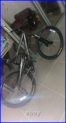 Whyte E-120 full suspension mountain bike carbon fibre frame, 27.5 wheels
