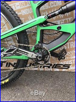 Yt Industries Capra Cf Comp Large (With Brand New Frame)