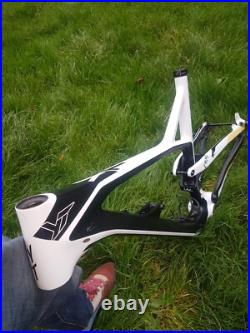Yt One Jefsy XL Carbon Frame 27.5 Enduro Bike Dt Swiss Trek Kona Cube Fox Mrp